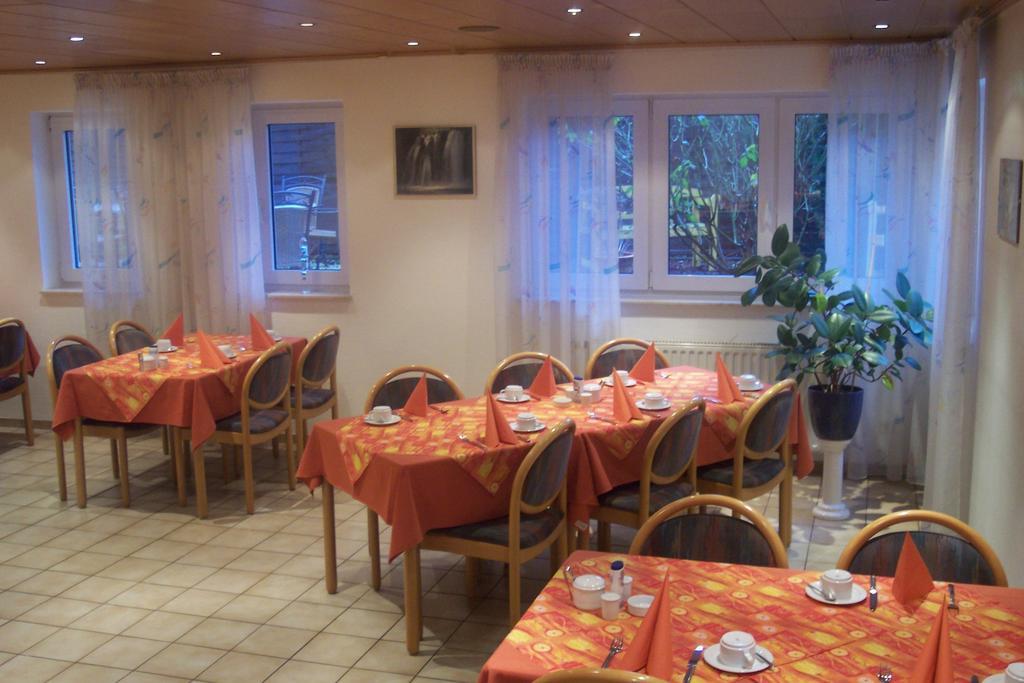 Hotel Garni Zur Bergstrasse Zwingenberg  Eksteriør bilde