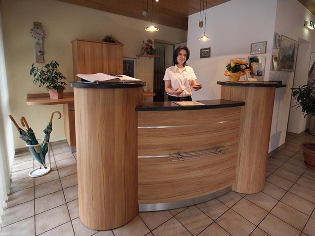 Hotel Garni Zur Bergstrasse Zwingenberg  Eksteriør bilde