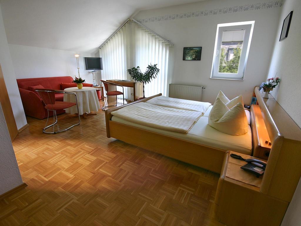 Hotel Garni Zur Bergstrasse Zwingenberg  Rom bilde
